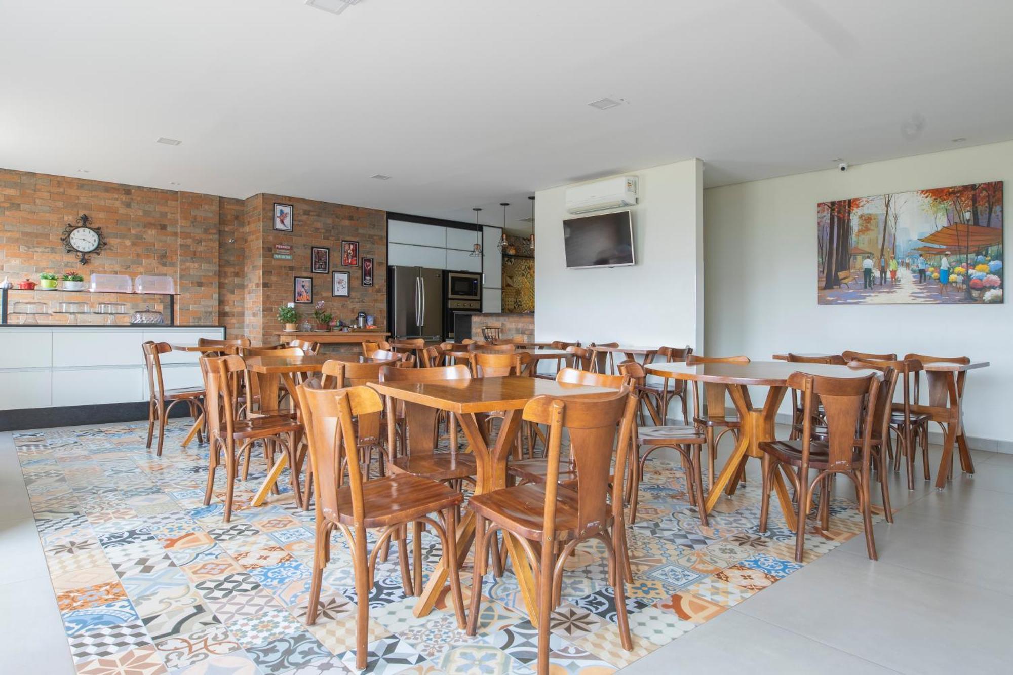 Oyo Tropical Confort Hotel, Brasilia Sao Sebastiao  Exterior foto